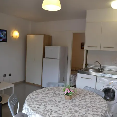 Acogedor En La Playa Con Acceso Directo Al Mar Y Piscina En - Es-323-22 * L'Estartit